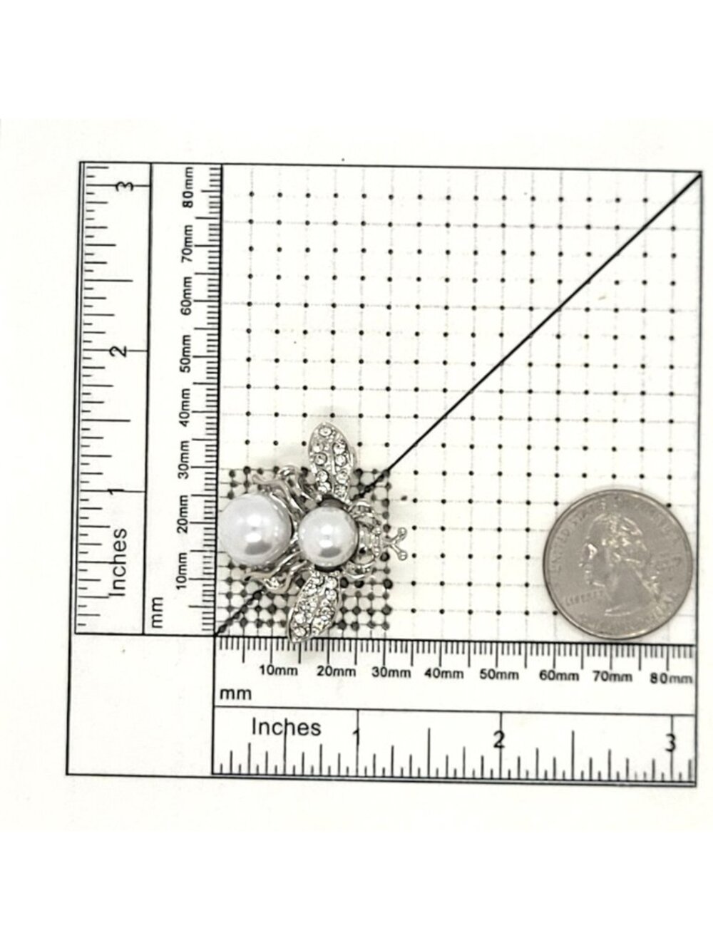 Bee-Shaped Rhinestone & Pearl Brooch - Elegant Silver-Tone Jewelry Animal Access - Picture 6 of 6